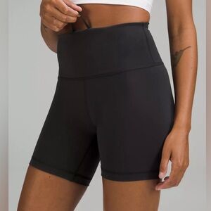 Like new lululemon wunder train biker shorts